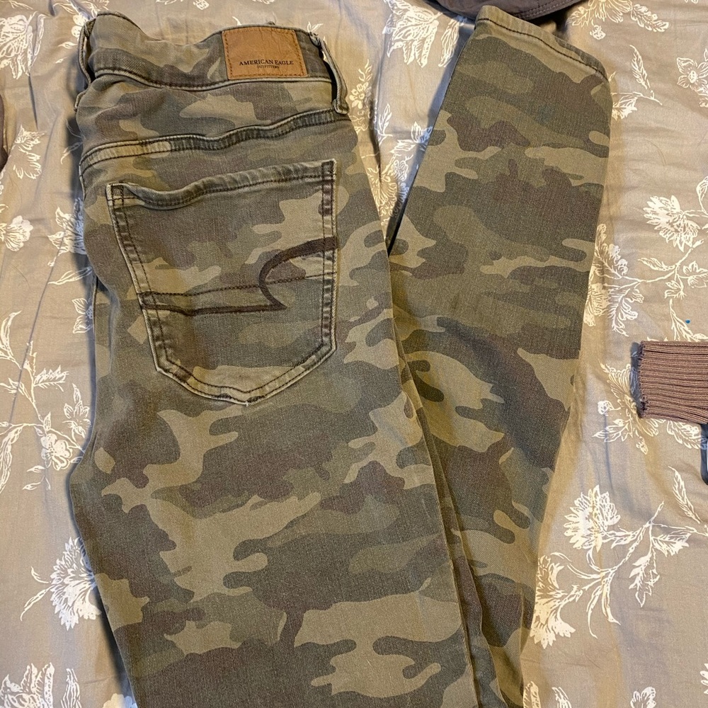 COPY - American Eagle camp super stretch skinny j…